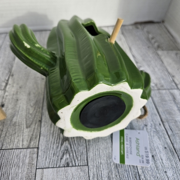Green Cactus Birdhouse BRAND NEW Bird Feeder - Picture 4 of 13